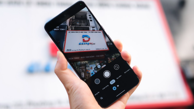 oogle Pixel 8 Pro cũng không hề lép vế trong bộ phận ảnh AI