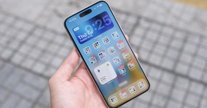 iPhone 15 Pro Max - iPhone cho học sinh cấp 3