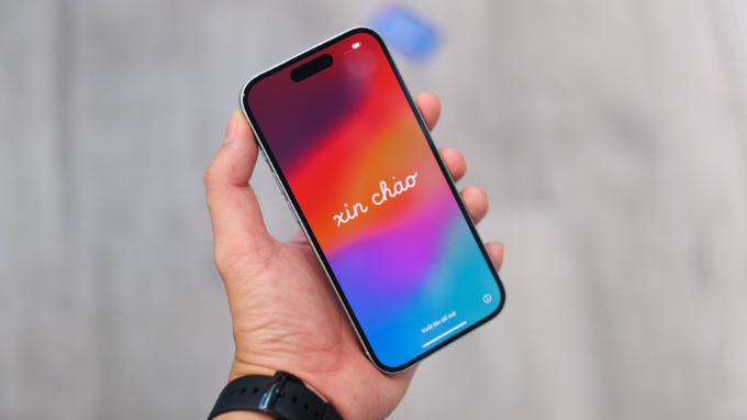 iPhone 15 với thiết kế màn hình tiên tiến