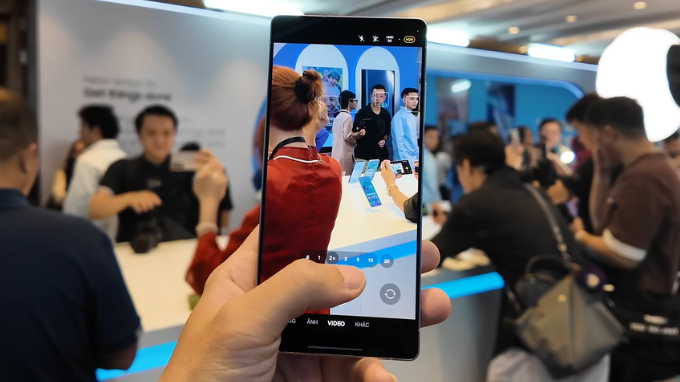 Camera Galaxy S25 Ultra chụp thu phóng mạnh mẽ