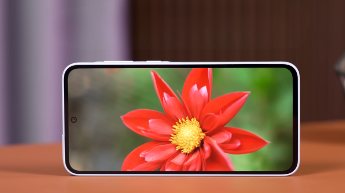 Galaxy A35 hiển thị màu sắc chính xác