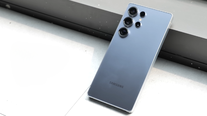 Galaxy S25 Ultra Bản Mỹ và CTY có gì khác biệt về mạng