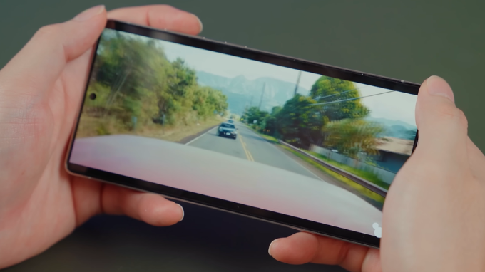 Galaxy S25 Ultra hiển thị ngoài trời