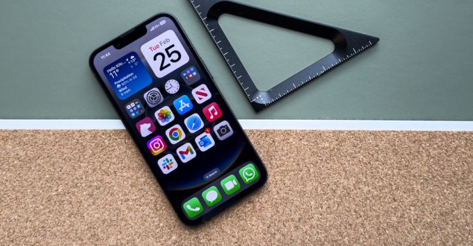 iPhone 16e 256GB VN/A màn hình