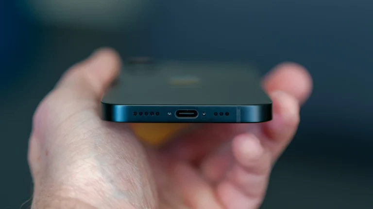  iPhone 16e