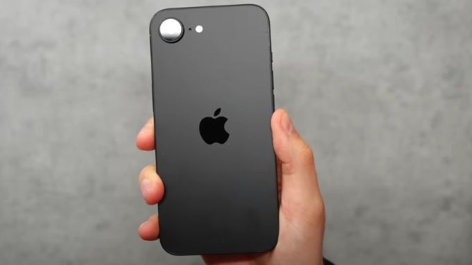 iPhone 16e 256GB pin