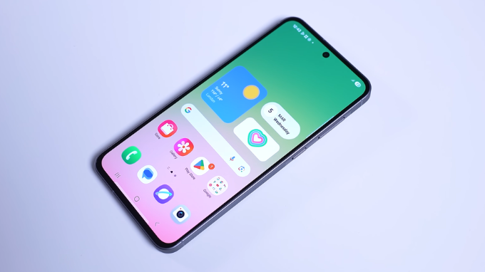 Màn hình Galaxy A56 mang lại trải nghiệm rộng lớn