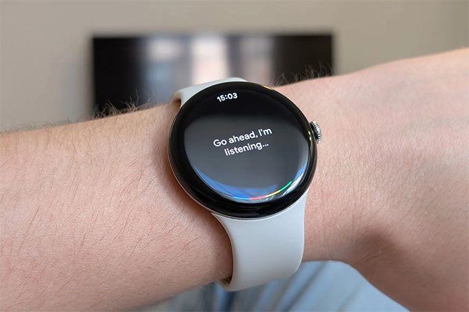 Pixel Watch 3 vẫn sử dụng màn hình tròn với tấm nền AMOLED sắc nét