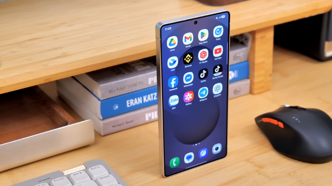 Phân biệt Galaxy S25 Ultra bản Mỹ và bản CTY