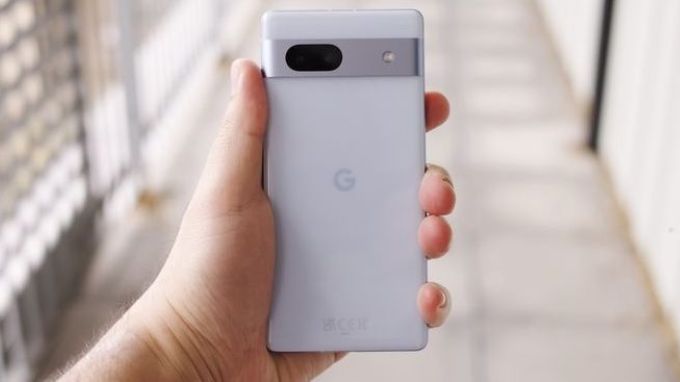 Pixel 9a và Pixel 7a thiết kế