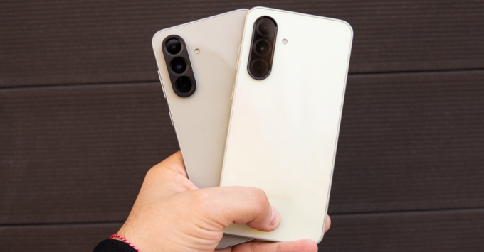 So sánh Galaxy A56 và Galaxy A36: Đâu là lựa chọn tốt nhất cho bạn?