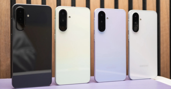 Samsung Galaxy A36 thiết kế mỏng 7.4mm, nặng 195g, mặt lưng kính Gorilla Glass Victus+, chuẩn IP67 chống nước bụi