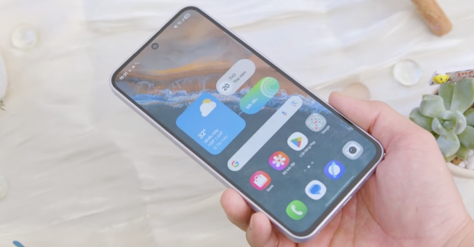 Samsung Galaxy A36 màn hình 6.7 inch Super AMOLED, độ phân giải FHD+ 1080 x 2340, tần số quét 120Hz