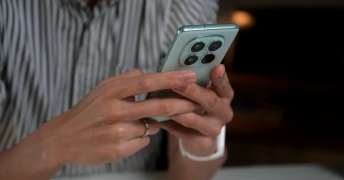 Hãy chọn ngay Redmi Note 14 Pro 5G khi bạn cần một chiếc smartphone tầm trung (khoảng 7-8 triệu VNĐ) có thiết kế màn hình cong sang trọng, hiệu năng ổn định, pin lớn 5.500mAh-5.600mAh, sạc nhanh và khả năng kháng nước IP68 cao cấp.