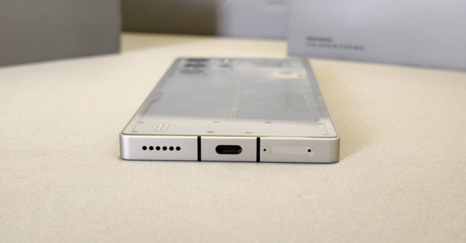 Pin RedMagic 10 Pro dung lượng 6500mAh hỗ trợ sạc nhanh 120W cho thời gian chơi game dài