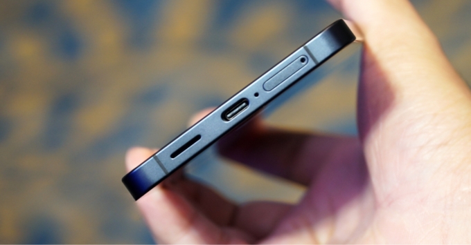 Pin Samsung Galaxy S26 Plus dung lượng 4900mAh hỗ trợ sạc nhanh 45W và sạc không dây 25W