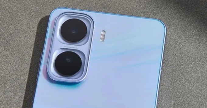 Cụm camera vivo iQOO Neo 11 gồm camera chính 50MP f/1.9 hỗ trợ OIS và camera góc siêu rộng 8MP 119 độ cho ảnh sắc nét.