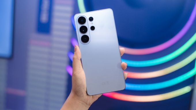 hệ điều hành của Samsung Galaxy S26 Ultra và Samsung Galaxy S22 Ultra