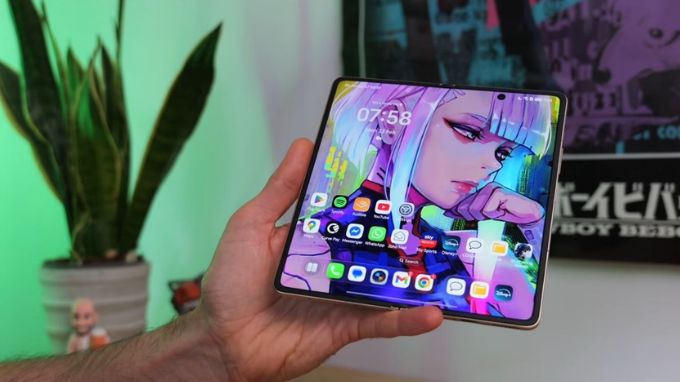 màn hình của Honor Magic V6