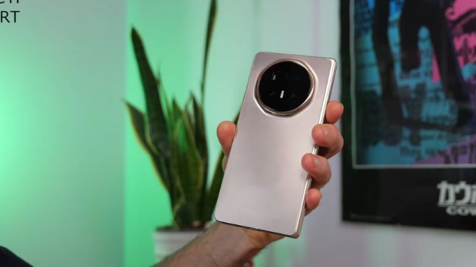 thiết kế của Honor Magic V6