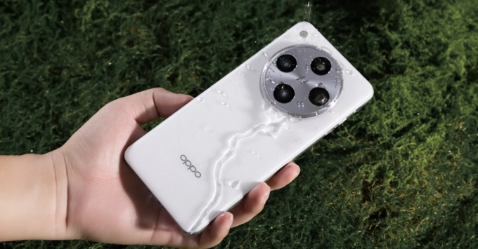 Oppo Find X8 thiết kế cao cấp kích thước 157.4 x 74.3 x 7.9 mm, khung viền mỏng hiện đại