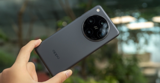 Nên mua Oppo Find X8 nếu bạn là Tín đồ công nghệ đam mê nhiếp ảnh di động thích  trải nghiệm các tựa game đồ họa nặng