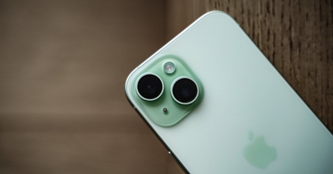 iphone-17e-vs-iphone-15-didongmy-18