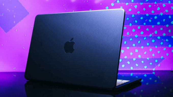 MacBook Neo màu Xanh Indigo — cá tính, lịch sự và ít đụng hàng nhất