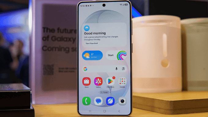 Màn hình Dynamic AMOLED 2X sắc nét, vượt trội dưới ánh nắng