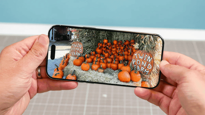 Màn hình iPhone Air rộng và sáng vượt trội trong mọi điều kiện