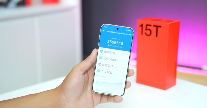Hiệu năng OnePlus 15T mạnh mẽ với chip Snapdragon 8 Elite Gen 5 (3nm), RAM lên đến 16GB, gaming mượt mà