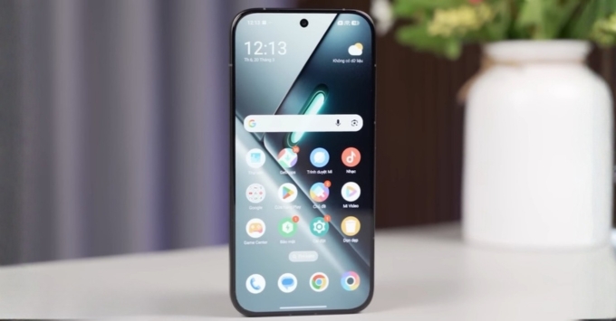 Màn hình Poco X8 Pro AMOLED 6.67 inch, độ phân giải 1.5K, tần số quét 120Hz hiển thị mượt mà, màu sắc sống động