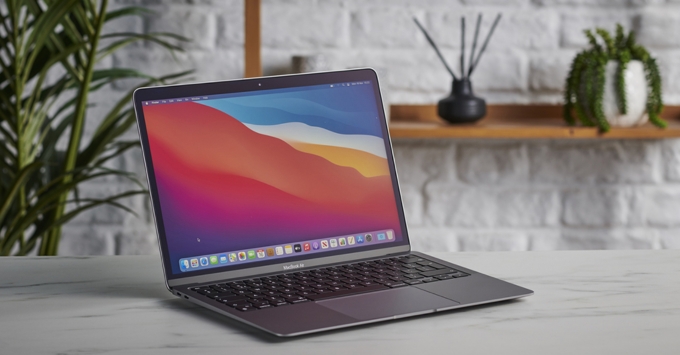 Màn hình Retina 13.3 inch trên MacBook Air M1 hiển thị sắc nét