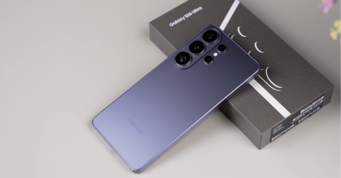 Thiết kế sang trọng của Samsung Galaxy S26 Ultra 5G 16GB 1TB với khung viền kim loại cao cấp
