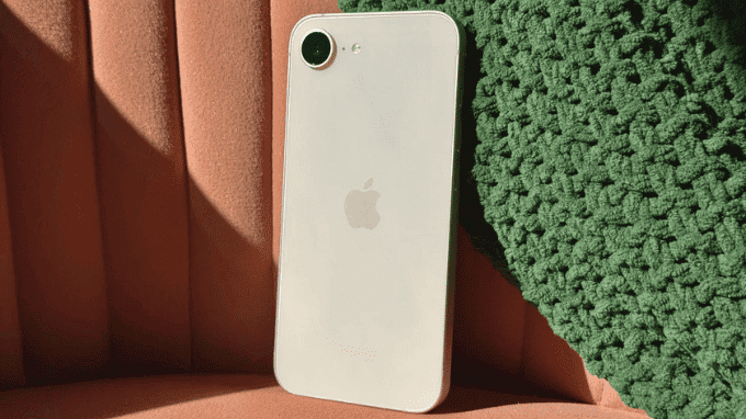 Thiết kế iPhone 17e nguyên khối chắc chắn với khung nhôm