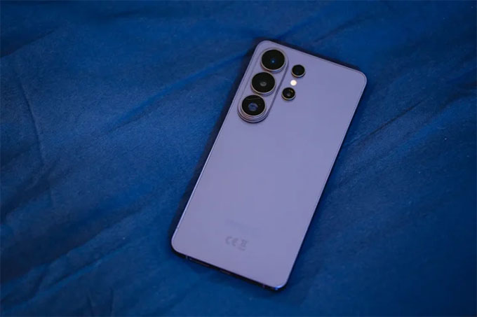 Galaxy S26 Ultra trung thành với thiết kế vuông vức 