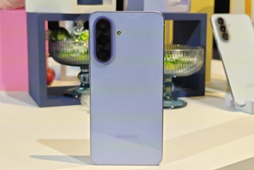 Đánh giá Samsung Galaxy A57 5G: Vì sao là điện thoại tầm trung đáng mua nhất 2026?