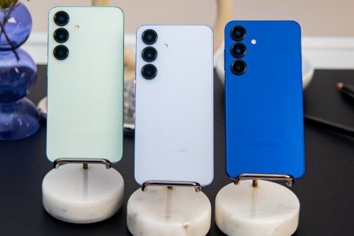 Nên mua Galaxy S26 hay Galaxy S26 Plus: Có điểm gì khác biệt?