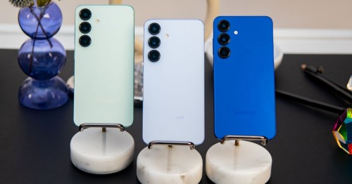 Nên mua Galaxy S26 hay Galaxy S26 Plus: Có điểm gì khác biệt?