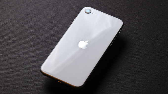 Thiết kế iPhone SE 2020 128GB cũ kế thừa ngoại hình trên các model cũ