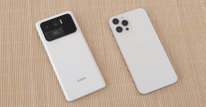 So sánh iPhone 12 Pro Max và Xiaomi Mi 11 Ultra: Liệu phần thắng sẽ thuộc về ai?