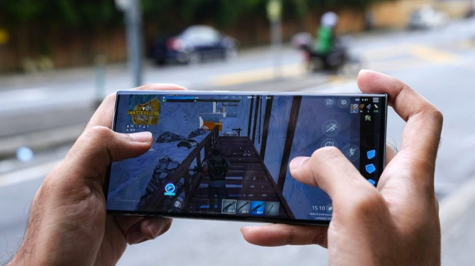 Galaxy S23 Ultra có phải điện thoại chơi game tốt cùng trang bị màn hình sắc nét