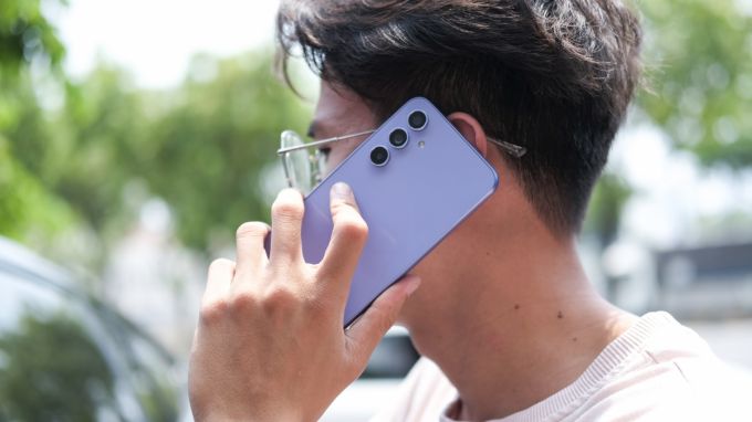 Samsung Galaxy A54 màu tím