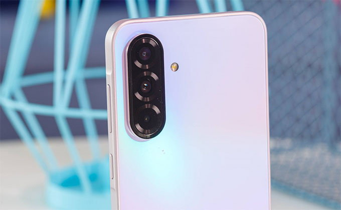 Samsung Galaxy A36 5G 8GB/ 128GB được trang bị 3 camera sau