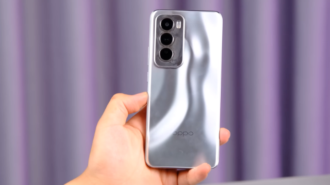 Điện thoại OPPO Reno12 màn hình cong chất lượng