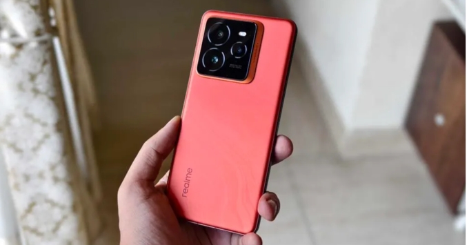 Top điện thoại sạc nhanh Realme GT 7 Pro