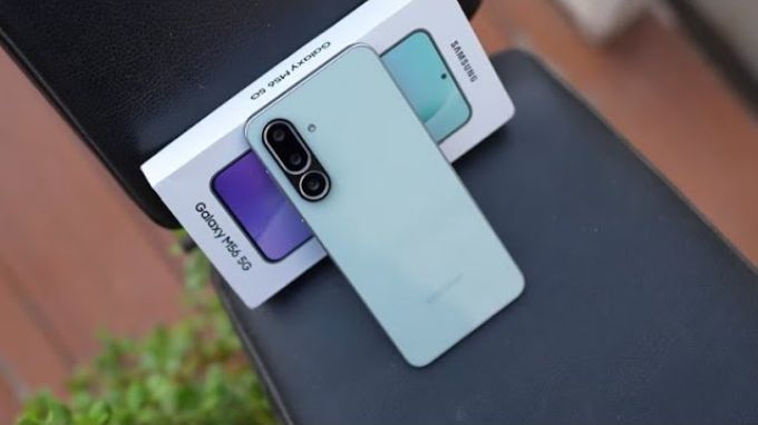 Samsung Galaxy M56 pin