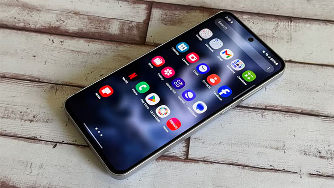 Galaxy S24 FE có màn hình Dynamic AMOLED 2X kích thước 6.7 inch