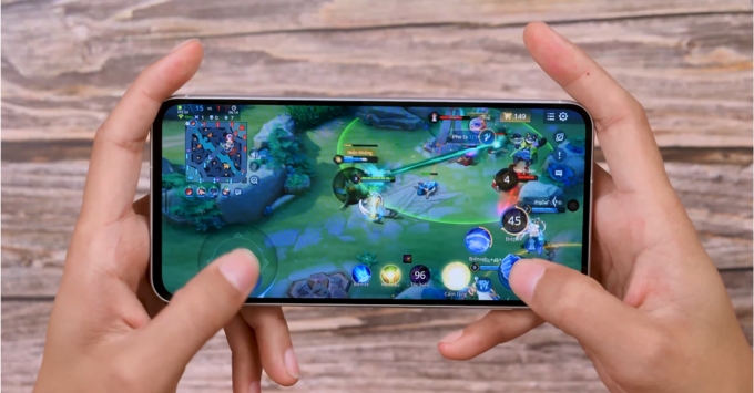 Điện thoại Oppo Reno 15 F hiệu năng ổn định, chơi game tốt, bộ nhớ trong 256GB