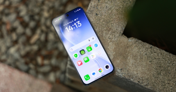 Samsung Galaxy A57 5G màn hình Super AMOLED 6.7 inch độ phân giải Full HD+, tần số quét 120Hz hiển thị mượt mà, màu sắc sống động